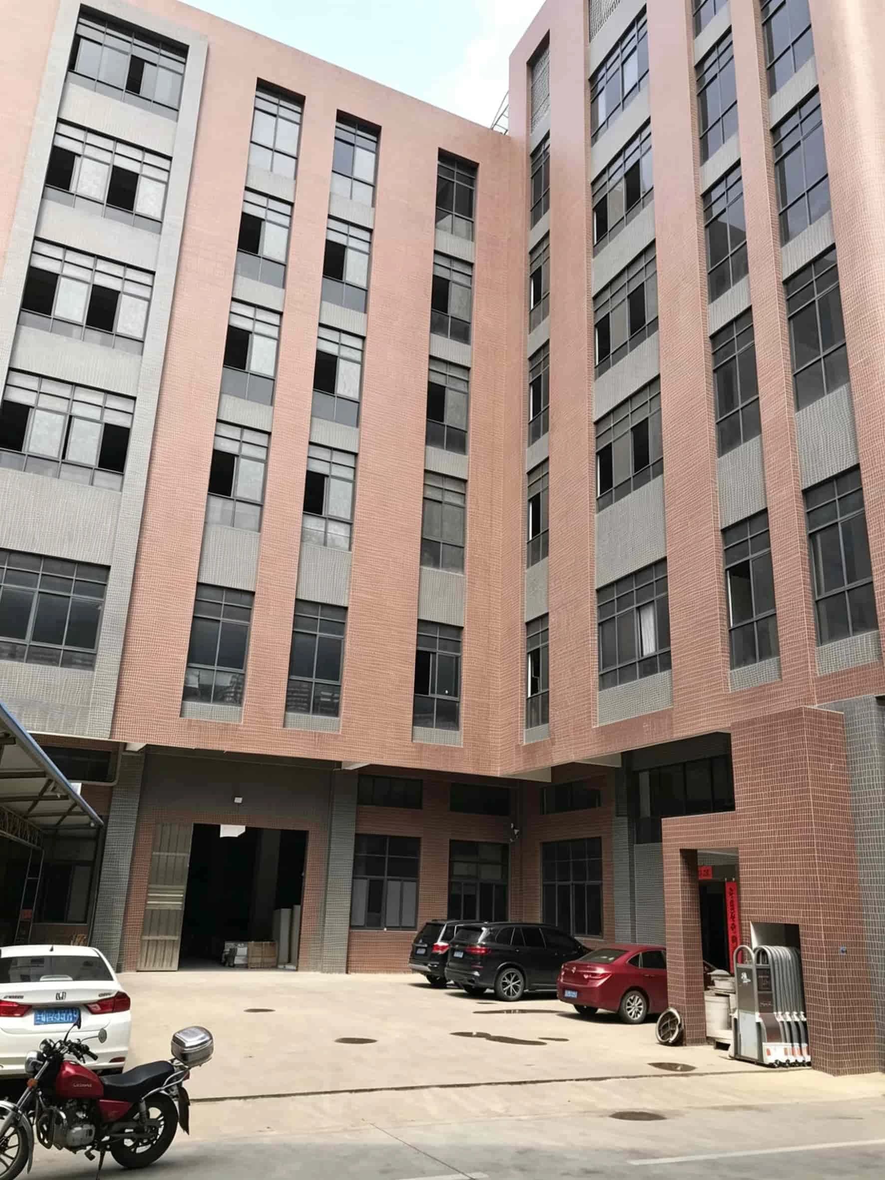China ceramic tableware factory OEM ODM manufacturer - custom dinnerware production facility with quality control MOQ flexibility small trial orders bulk orders door-to-door shipping worldwide